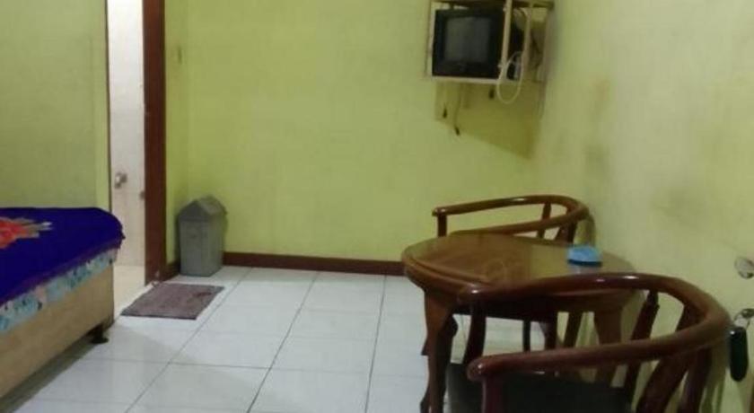 Oyo 93146 Lamin Indah Hotel Puncak Kültér fotó